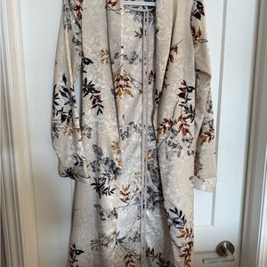 Floral Satin cardigan in Taupe and Navy